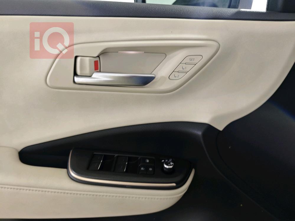 تويوتا كراون